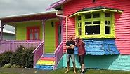 House covered in Post-it notes | Jono and Ben at Ten