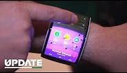 A phone you can bend around your wrist (CNET Update)