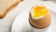 Come preparare l’uovo alla coque: i minuti e tutti i passaggi per un risultato perfetto!