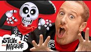 Finger Family Happy Halloween Costume Story for Kids with Steve and Maggie | Halloween Maggie Magic