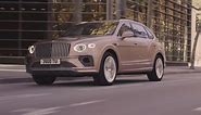 The new Bentley Bentayga in Rose Gold Driving Video - video Dailymotion