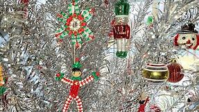 VINTAGE RETRO EVERGLEEM ALUMINUM CHRISTMAS TREE Setup, Vintage Ornaments and Relaxing Holiday Music!