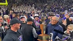 Gov. Inslee hands out Apple Cup trophy