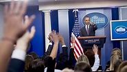 Obama surprises student journalists at briefing
