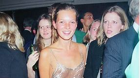 Histoire d’une tenue : ce jour où Kate Moss a porté une robe transparente sans le savoir - Elle