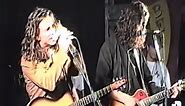 Eddie Vedder y Chris Cornell - 'Hunger Strike' (1992)
