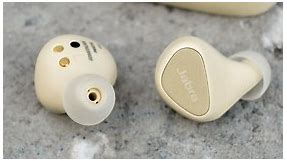 Best earbuds for making phone calls for 2023