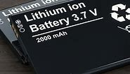 How does a lithium-Ion battery work?