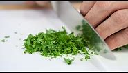 How to Chop Parsley Like a Real Chef - Mincing Parsley