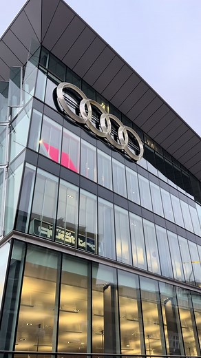 Explore the West London Audi Showroom