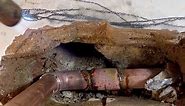 Fixing a leak on pipe in a wall! Then connecting up to the radiator #asmr #plumbing #toolbag #pipes #tools #cleancopper #copper #handtools #work #diy #howto #plumber | Mmplumber