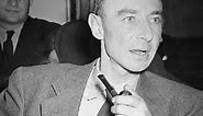 Robert Oppenheimer Seseorang Pencipta Bom Atom yang bisa membuat kehancuran Dunia tetapi kalau Oppenheimer tidak menciptakan Bom Atom pada waktu itu Negara kita Indonesia mungkin belum dan bahkan tidak merdeka seperti saat ini