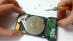 Laptop's hard drive disassembly. Samsung HM641JI.