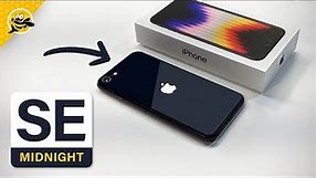 iPhone SE 3 (2022) Midnight - Unboxing and Review!