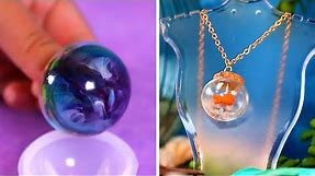 18 Stylish Homemade Jewelry Crafts Using Resin