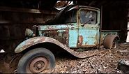 1933 Ford Barn Find Rescue / Saved!!