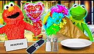 Kermit the Frog and Elmo's Valentines Day Surprise!