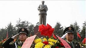 Mao Zedong gold statue demolished in China