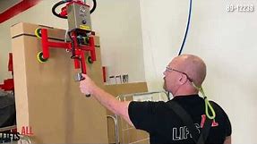 Lifting tool for boxes - Lift boxes up high with a vacuum gripper with a free hanging control unit