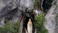 Lourdes, France : Church and Grotto of Mother Mary (Notre-Dame)