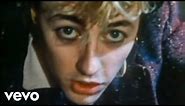 Stray Cats - Stray Cat Strut (Official Music Video)
