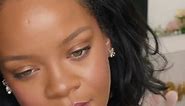 Rihanna's no-makeup makeup look is giving us all a little summertime moment. Yes, please!