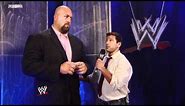 SmackDown: Mark Henry attacks Big Show during an interview