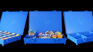 The new YUKI Maxi Box Store Case is an impressive modular fishing box, designed for the storage of different sizes of rig winders, spools as well as many fishing accessories. A top quality polypropylene box, with replacement latches and customizable down to 1 centimeter gaps thanks to its removable dividers. Can be easily fixed to the top of Yuki seat boxes and features side slots for easy attachment of side trays. Size: 53 x 36.5 x 9cm Available soon in your nearest Yuki retailer! | Yuki Compet