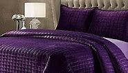 Tribeca Living Velvet Queen Quilt Set, Three-Piece Box Stitch Bedding Set Includes One Oversized Quilt & Two Sham Pillowcases, 260GSM Super Soft Velvet, Florence/Purple