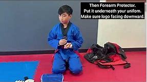 Tutorial: How to put on Sparring Gear