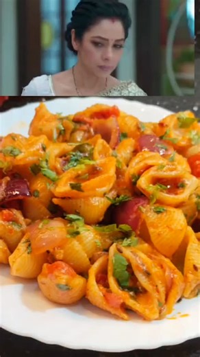 Neha Dubey on Instagram: "Cheesy Shell Pasta 🧀 Kids Favorite Viral Recipe|| #reels #viral #trending #pasta"