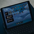 Minimalist iPad Home Screen