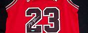 Jersey Signed by Michael Jordan