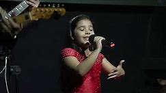 Alejandra Valencia cantando en vivo desde MIAMI