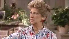 Liz Sheridan, who played Jerry's mom on 'Seinfeld' and also starred in 'Alf,' dies at 93 | ABC7