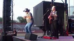 Colt Ford and the band providing... - Ellensburg Daily Record
