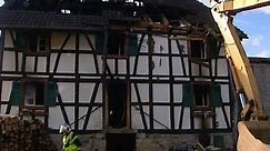 Hundsbach : voitures détruites et maison incendiée après une dispute conjugale