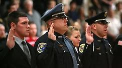 17 graduate from police academy in Hobart