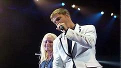 I´ll never break your heart Brian sings to Leighanne in Malmö