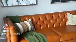 Lancashire Midcentury Chesterfield sofa in caramel aniline cow leather | Bardeaux Meuble Chesterfield