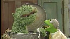 Reporter Kermit & Oscar on Public Television (Sesame Street, Special!, 1988)