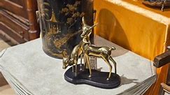 Looking for an interesting side table or pedestal for artwork? Dealer 101. #pedestals #vintagefurniture #indianapolis #vintagehome #antiqueshop | Midland Arts and Antiques