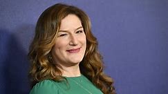Ana Gasteyer brings holiday satire and songs to Central Illinois | Illinois Public Media