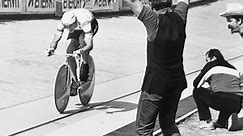 Francesco Moser batte il record dell'ora