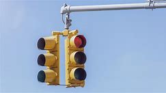 How are traffic lights timed?