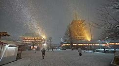 Snowy Tokyo Asakusa at night・4K HDR