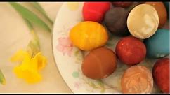Teindre des œufs avec des colorants naturels
