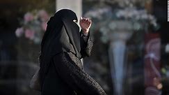 What women in Saudi Arabia can -- and can't -- do