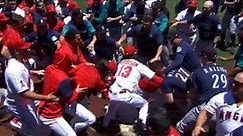 Benches clear between Mariners & Angels after Jesse Winker HBP: 6/26/2022