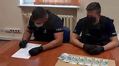 Gra w trzy kubki - nie daj się naciagnąć! Policjanci zatrzymali jednego z oszustów we Władysławowie | NADMORSKA KRONIKA POLICYJNA